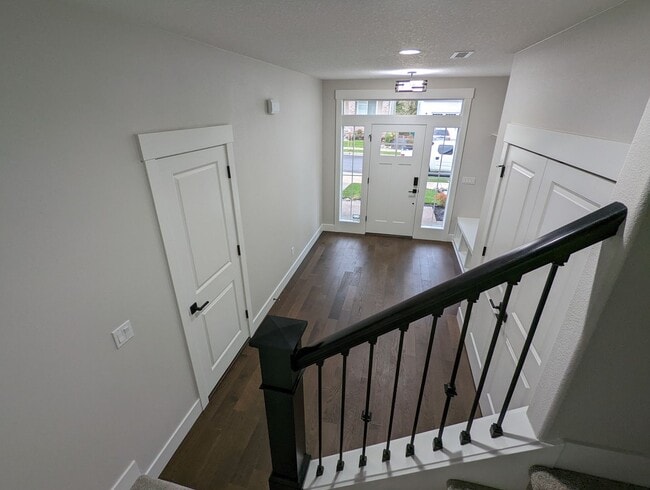 Building Photo - Outstanding 5 BD* 3 BA* Single Family Home...
