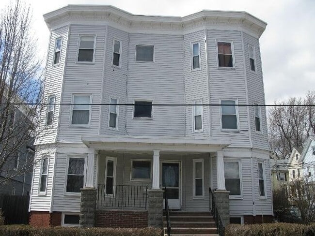 Photo - 90 School St Apartment