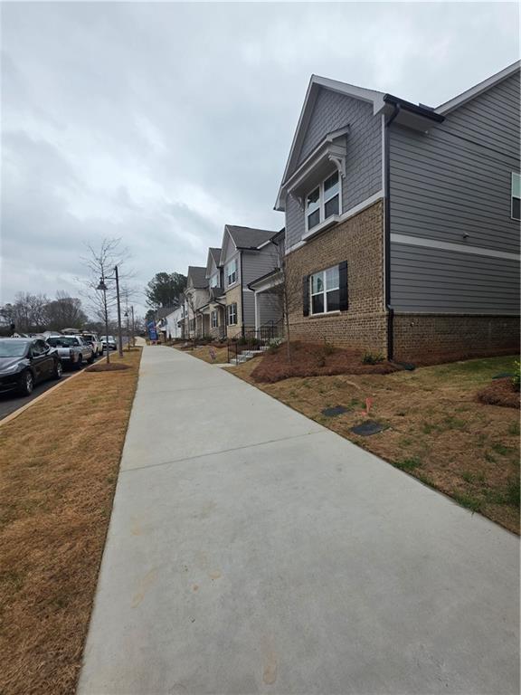 Foto del edificio - 221 Brownlee Rd