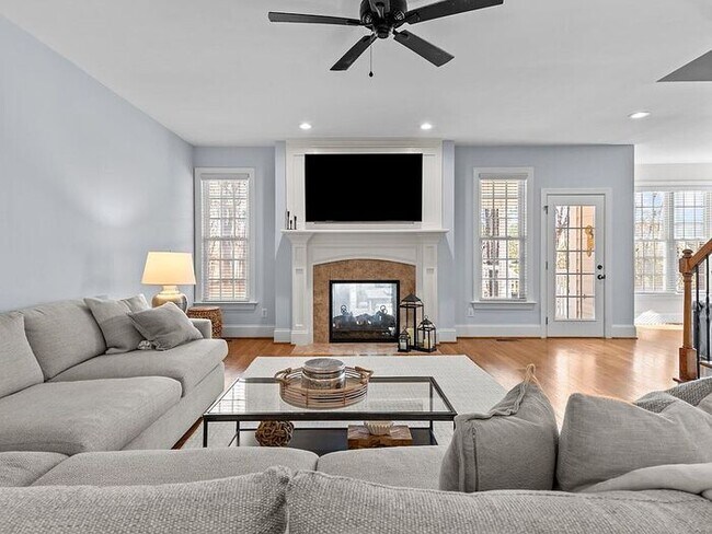 Building Photo - Build Equity While Leasing - Lease and Own...