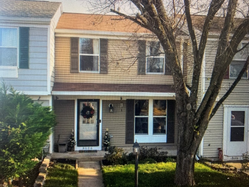 Primary Photo - 8606 Hamilton Ct