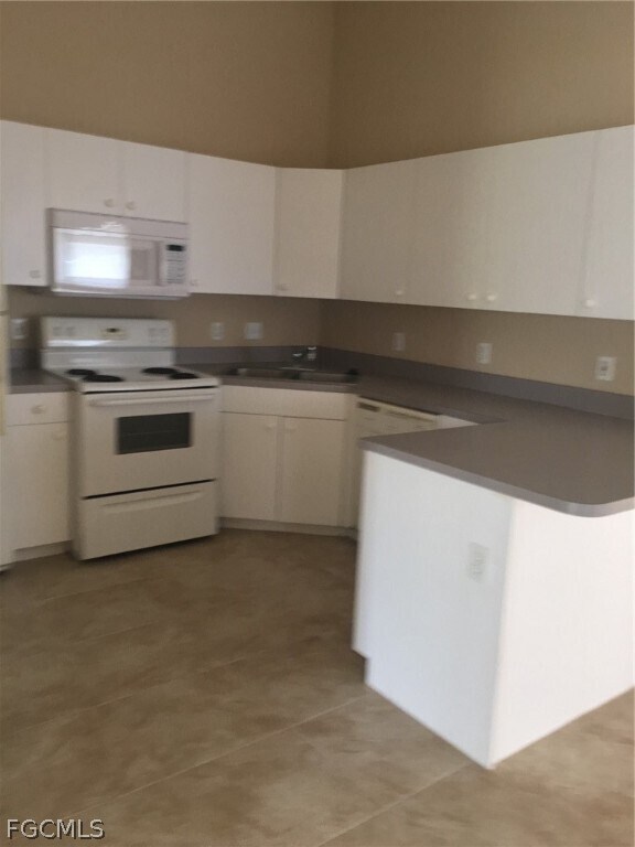 Foto del edificio - 1310 NE 16th Ter