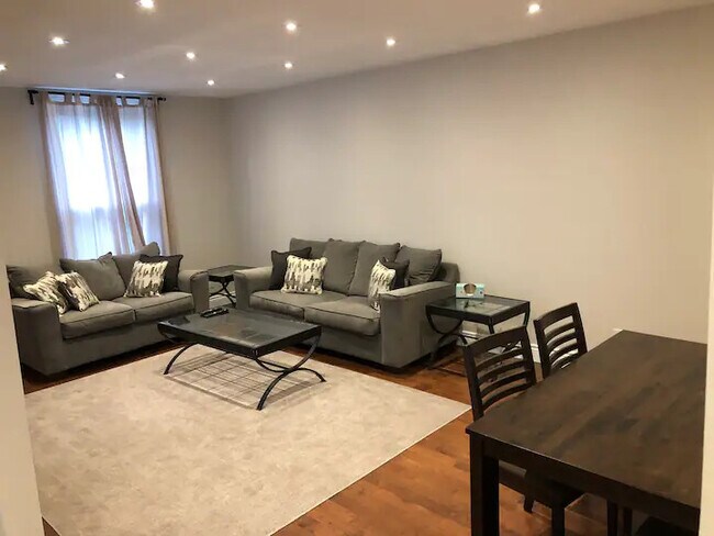 Photo du bâtiment - 1463 Rue Dorion