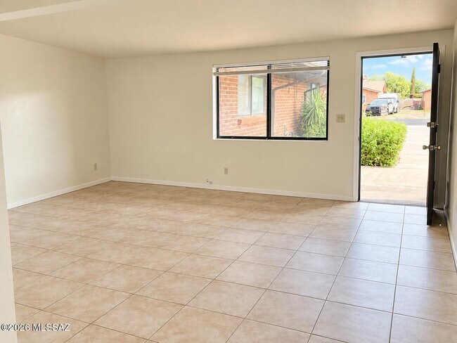 Foto del edificio - 5458 E Willard St