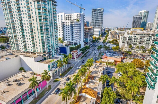 Foto del edificio - 350 NE 24th St