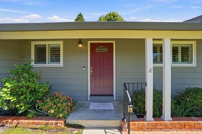 Building Photo - 4657 Brenda Cir