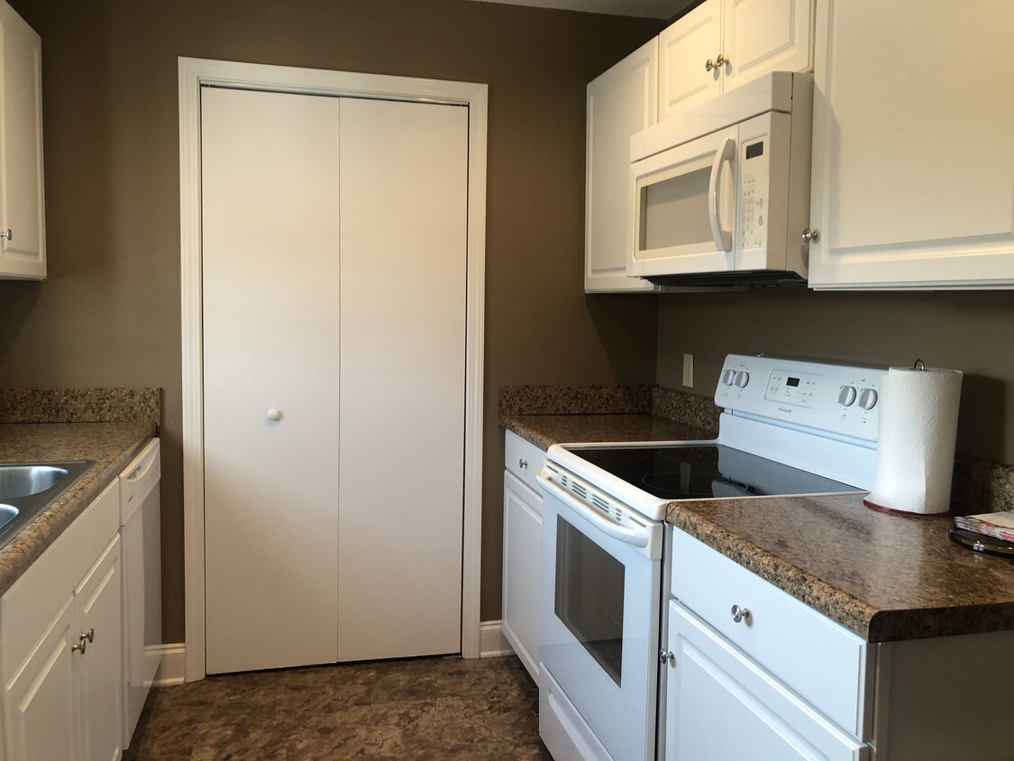 Foto principal - 905 Tusculum Blvd