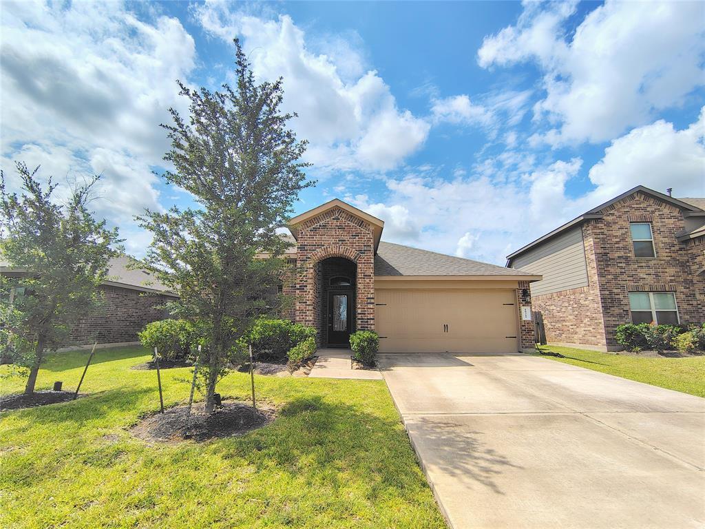 Primary Photo - 18315 Pin Oak Lake Dr