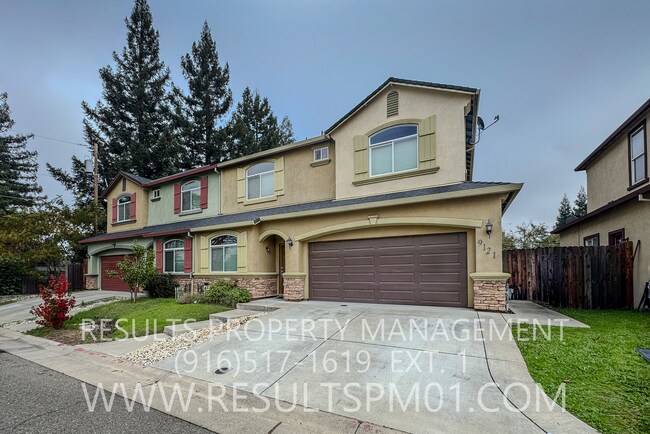 Foto del edificio - Stunning 3-bedroom, 3-bathroom