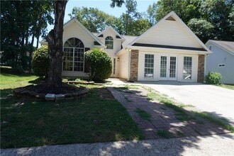 Building Photo - 626 Beaver Run Trce