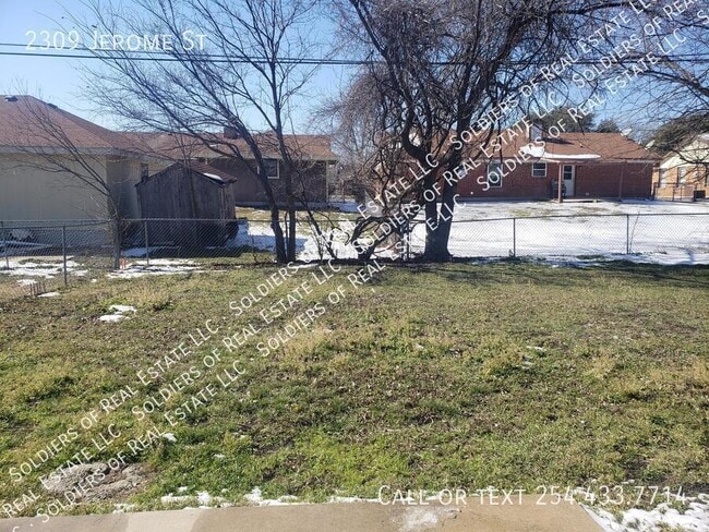 Building Photo - 2309 Jerome Dr