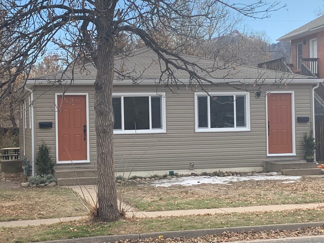Building Photo - 2118 Grove Cir