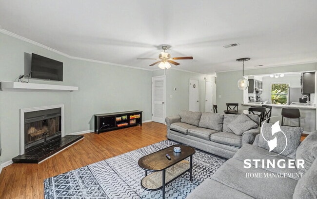 Building Photo - 20 Battery Ln