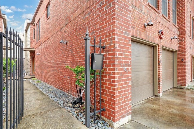 Foto del edificio - 1728 Nicholson St