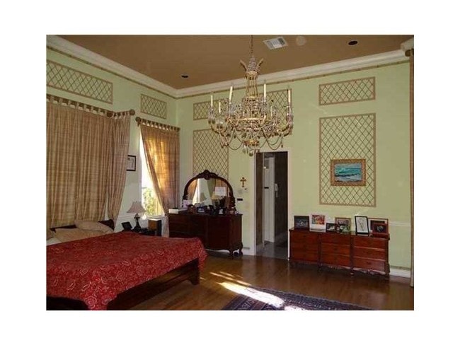 Building Photo - 6480 SW 107th St