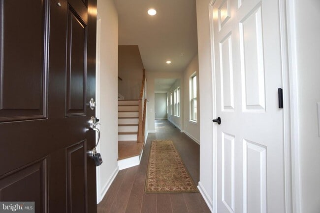 Foto del edificio - 612 America Dr