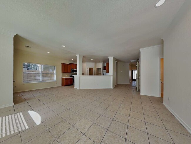 Foto del edificio - 15231 Henderson Point Dr