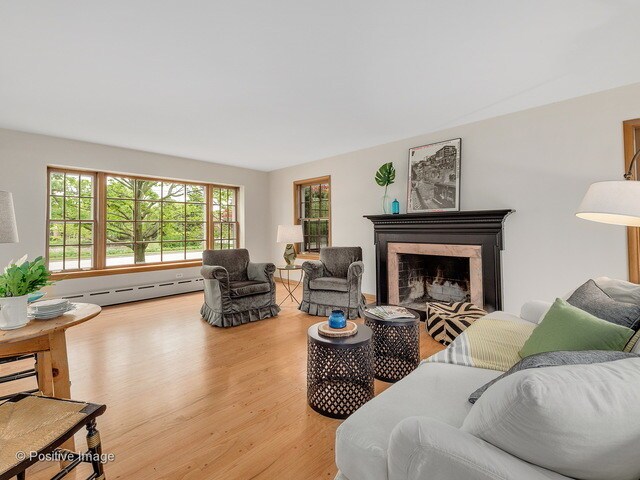 Foto del edificio - 1307 W 47th St