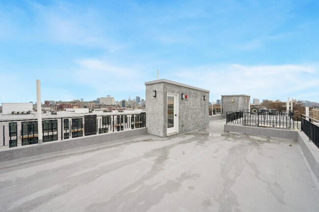 Foto del edificio - 1626 Ridge Ave