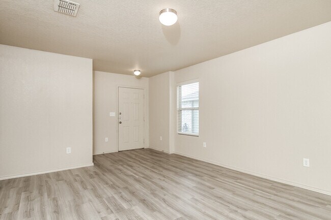 Foto del edificio - 10503 Goose Way