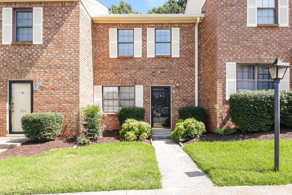 Foto principal - 232 Thistle Ln
