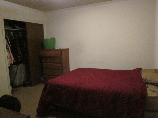 Foto del edificio - 6 E Cloverhurst Ave