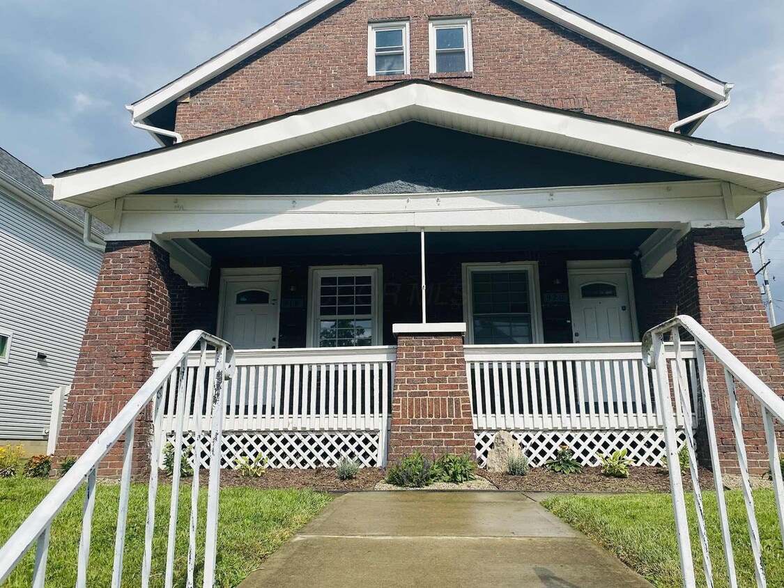 Primary Photo - 918 Carpenter St