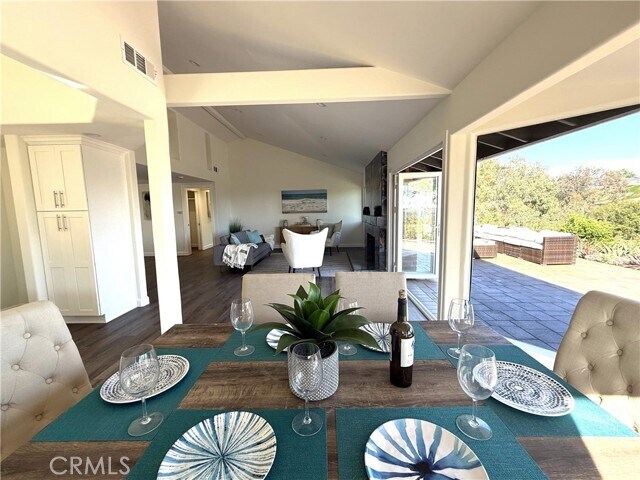 Foto del edificio - 406 Calle Vista Torito