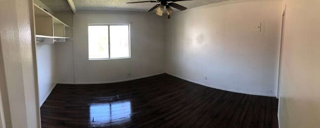 Building Photo - 3 Bedroom / 2 Bathroom Home in Hemet