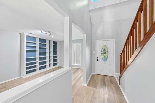 Building Photo - 1363 Westgreen Blvd