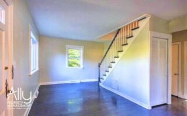 Foto del edificio - 722 McIntire Rd