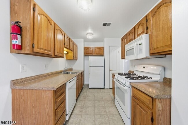 Foto del edificio - 4 Deer Hill Ct