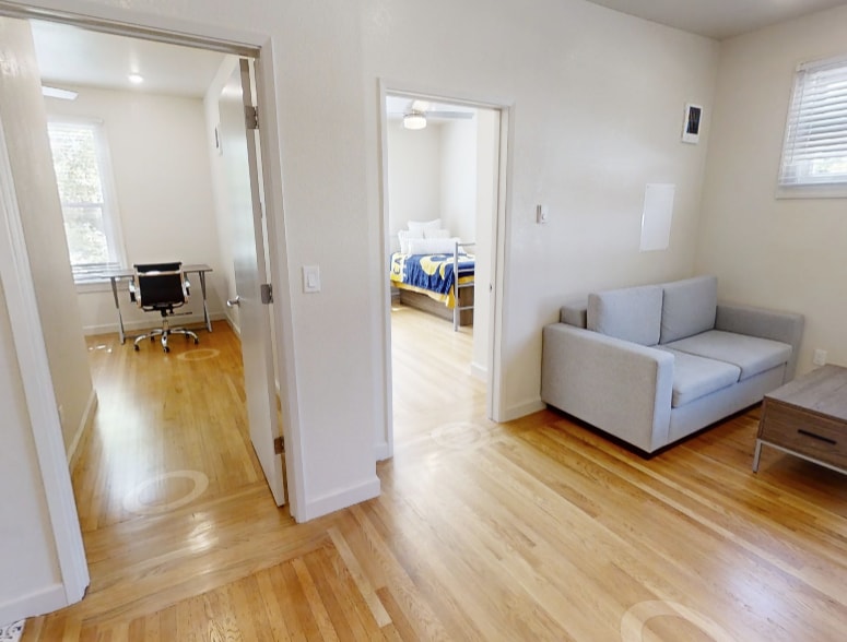Photo - The Euclid Apartments