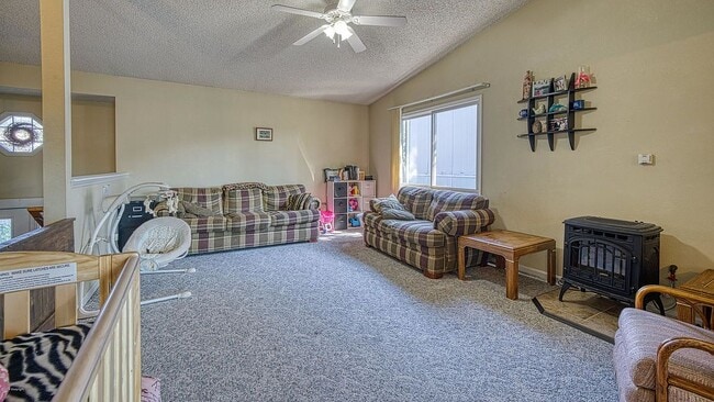 Building Photo - 300 E Laurel St