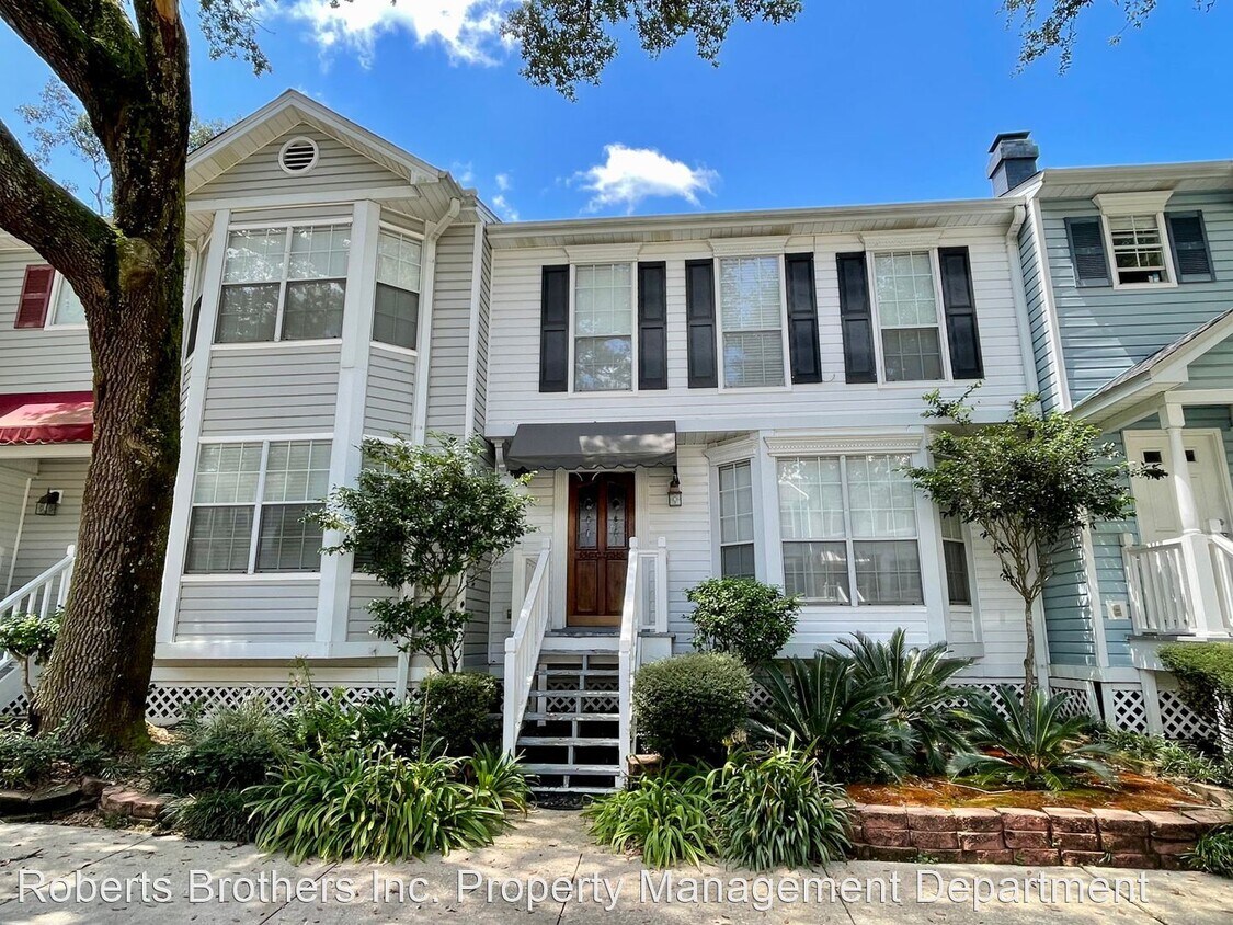 3 br, 2.5 bath House 270 Hillcrest Road House for Rent in