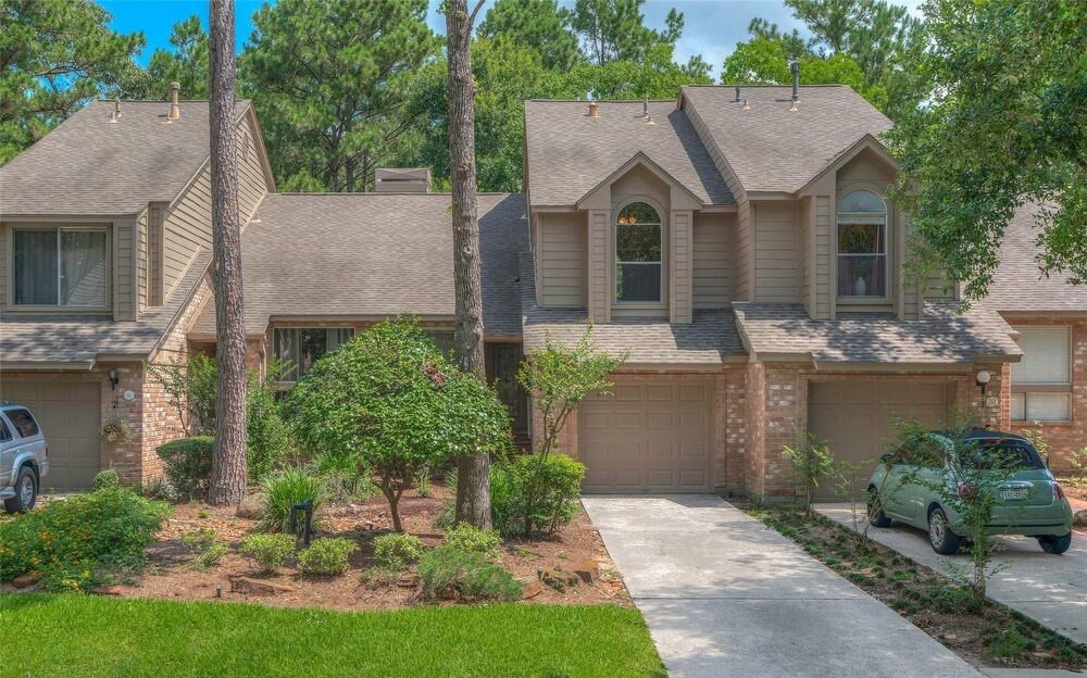 Primary Photo - 18 Lakeridge Drive
