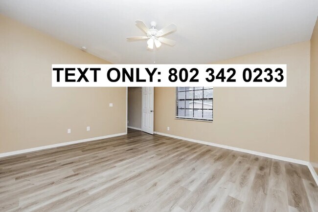 Foto del edificio - 328 81st Ave NE