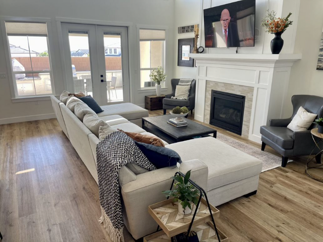 Foto del edificio - 997 Willow Breeze Ln