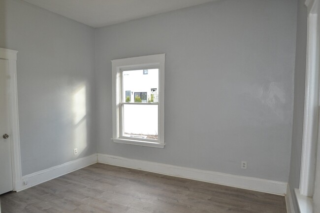 Building Photo - 298 Tremont St