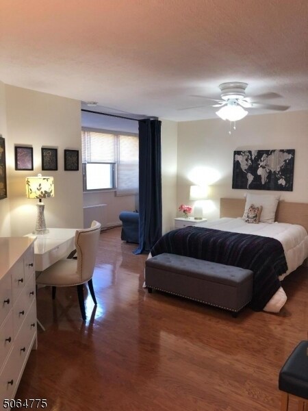 Foto del edificio - 530 Valley Rd