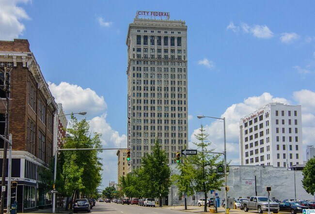 Foto del edificio - 2024 2nd Ave N
