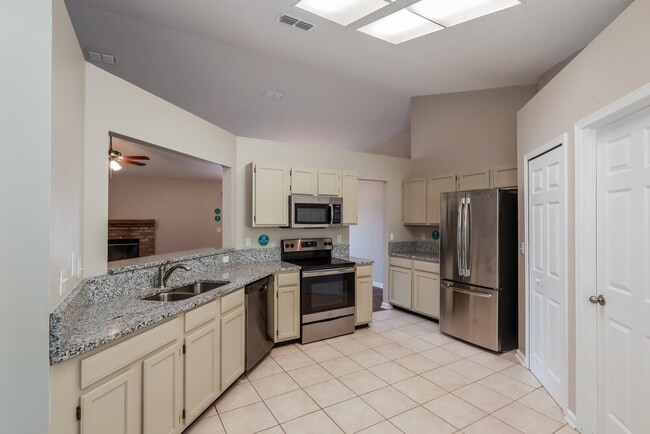Building Photo - 2968 Waters View Cir