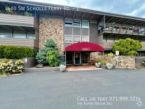 Building Photo - 4460 SW Scholls Ferry Rd