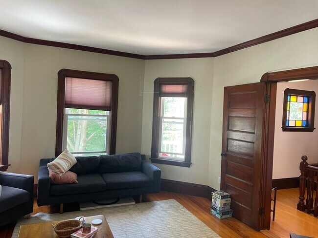 Building Photo - 29 Fairmount Ave