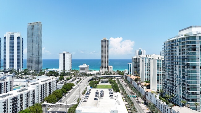 Building Photo - 300 Sunny Isles Blvd