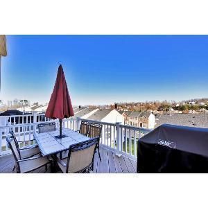 Foto del edificio - 3 Bed / 2 Bath Townhome Available 7/5