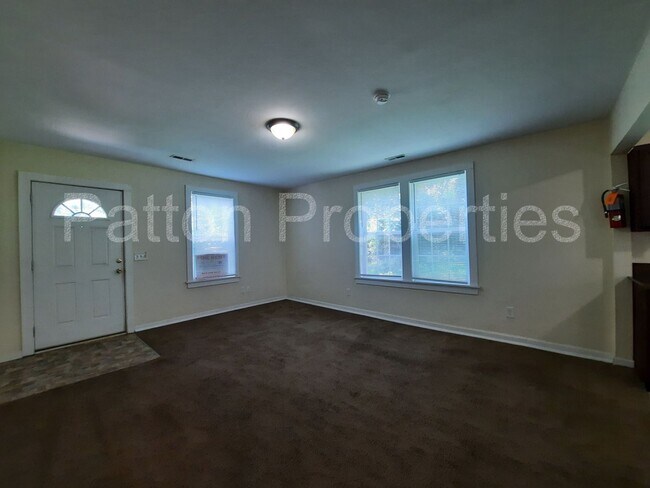 Foto del edificio - Five Points Home