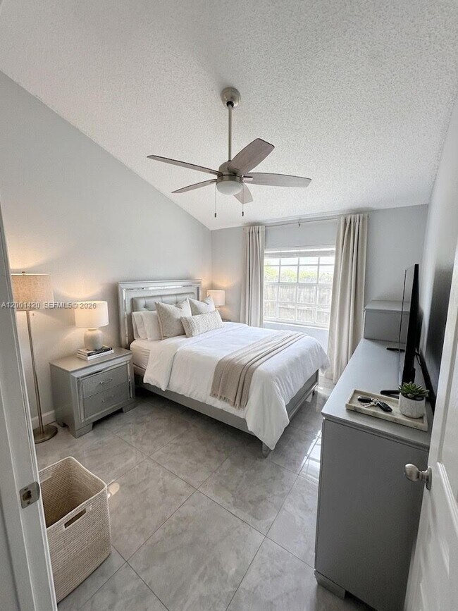 Foto del edificio - 7431 Tam Oshanter Blvd