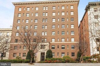 Building Photo - 2127 California St NW