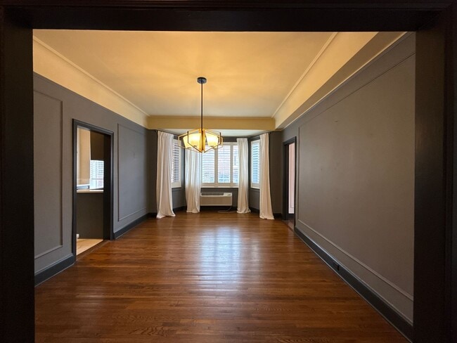 Building Photo - T.R. Lawing Realty Property